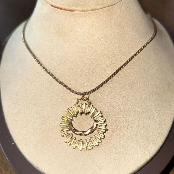 Vintage Necklace with  Double Hoop Pendant! - Picture 1 of 8